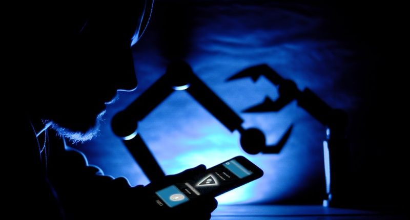 android trojan stealing credentials